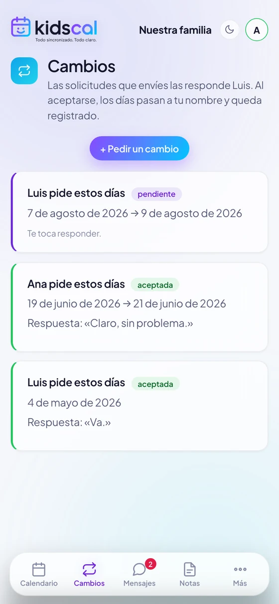 Pantalla de cambios de KidsCal con solicitudes pendientes y aceptadas.