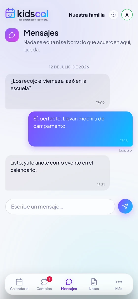 Pantalla de mensajes de KidsCal con una conversación sobre la recogida del viernes.